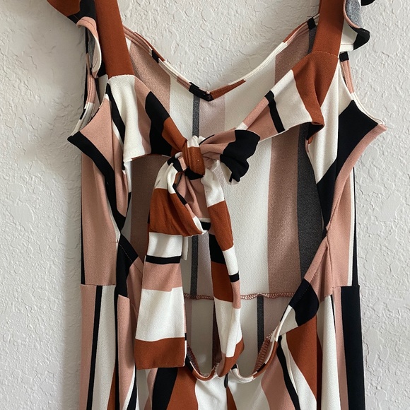 NWT Bar III Multi Striped Jumpsuit Sz M - Picture 4 of 5